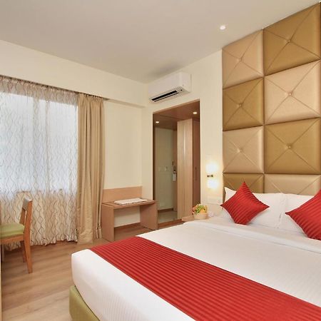 La Sara Regent Otel Bangalore Dış mekan fotoğraf