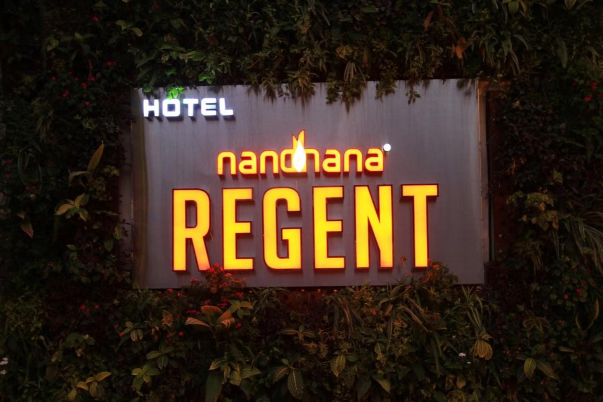 La Sara Regent Otel Bangalore Dış mekan fotoğraf